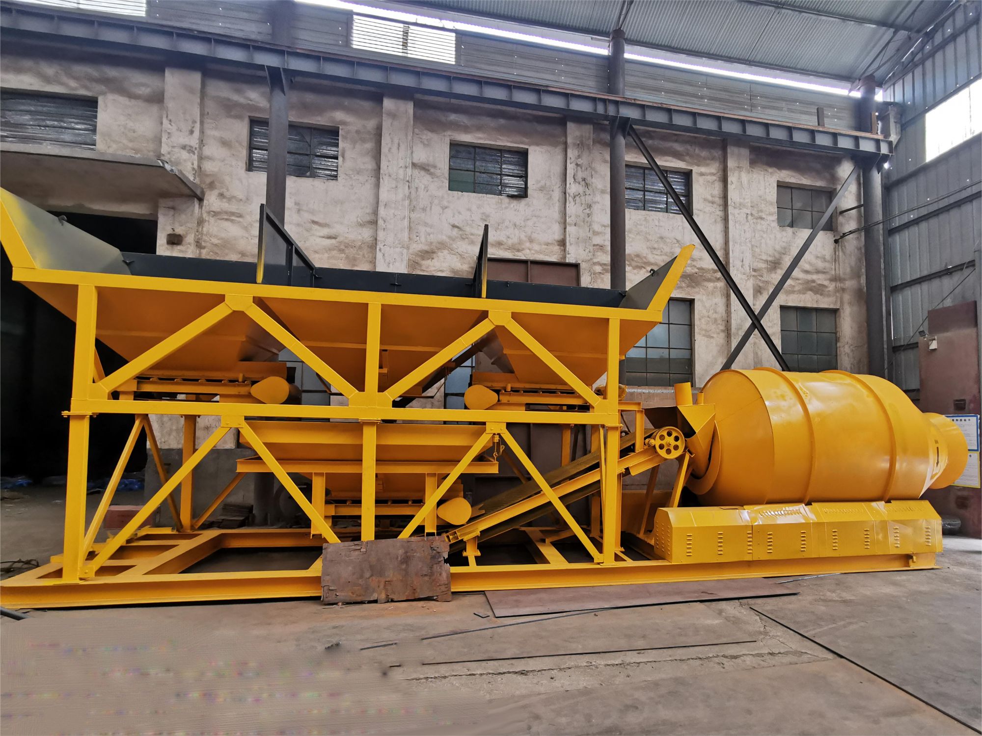 Mobile Concrete Mixing Plant With Drum