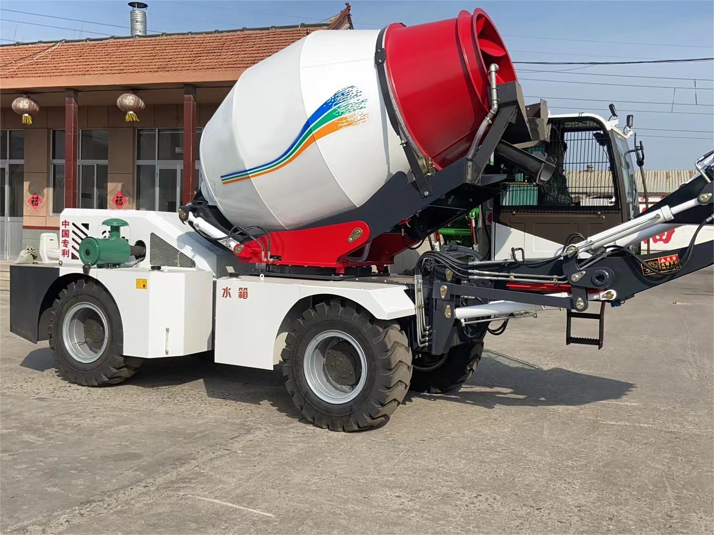 Self Loading Concrete Mixer Truck