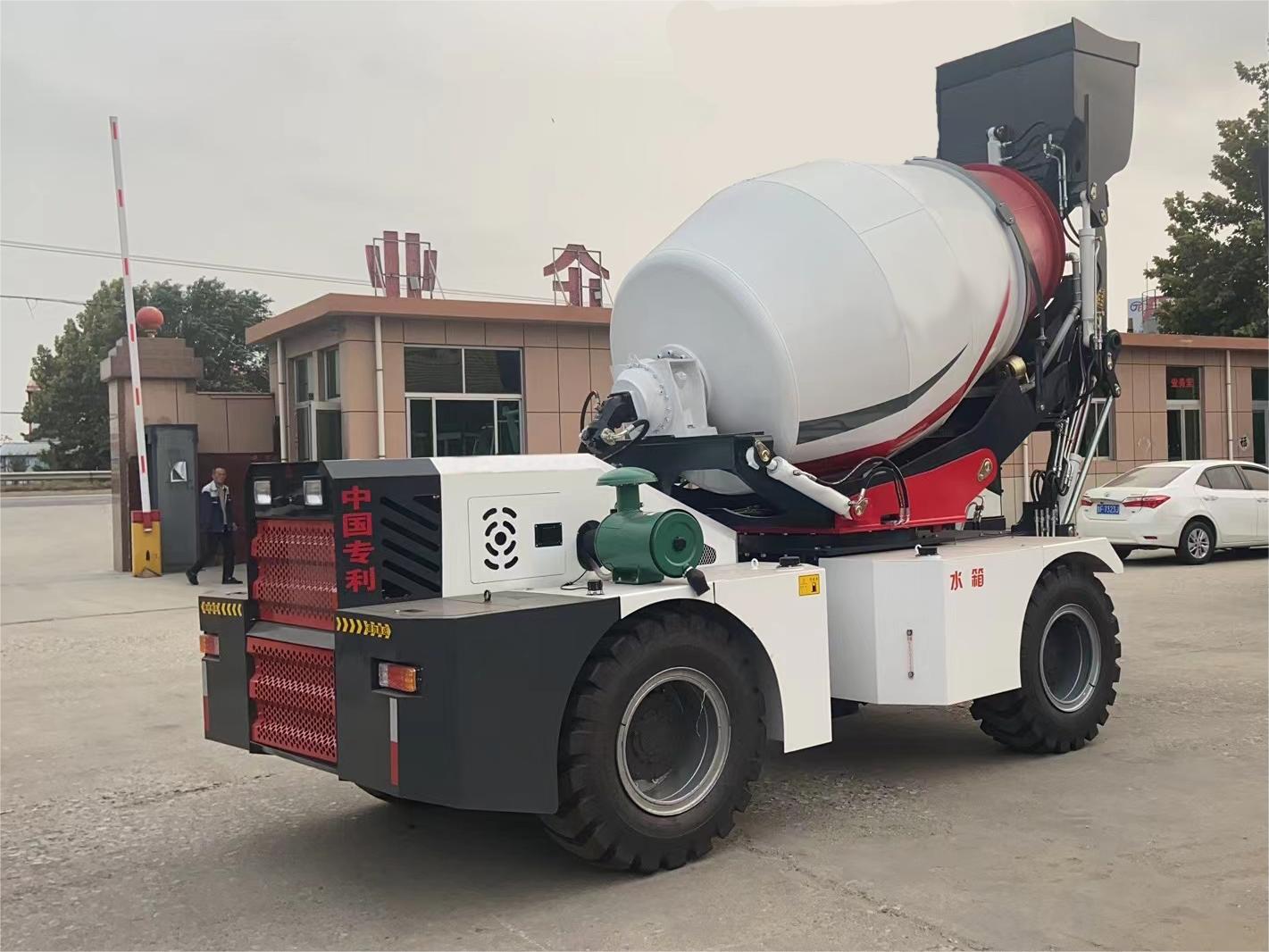 Self Loading Concrete Mixer Truck