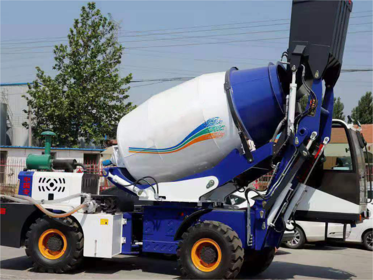 Self Loading Concrete Mixer Truck