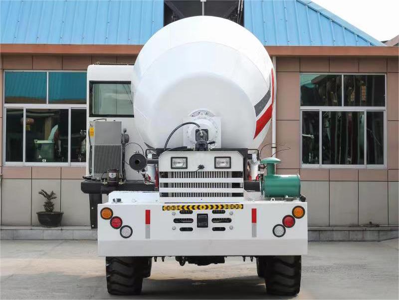 Self Loading Concrete Mixer Truck