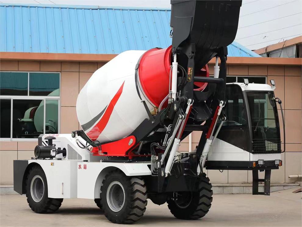 Self Loading Concrete Mixer Truck